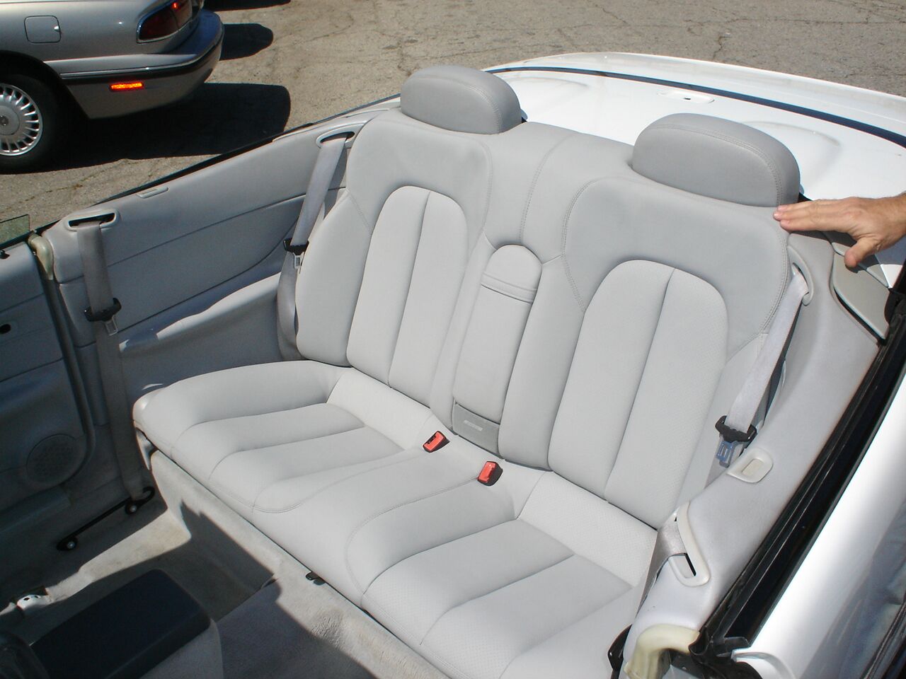 Mercedes Benz W208 1998-2003 CLK320