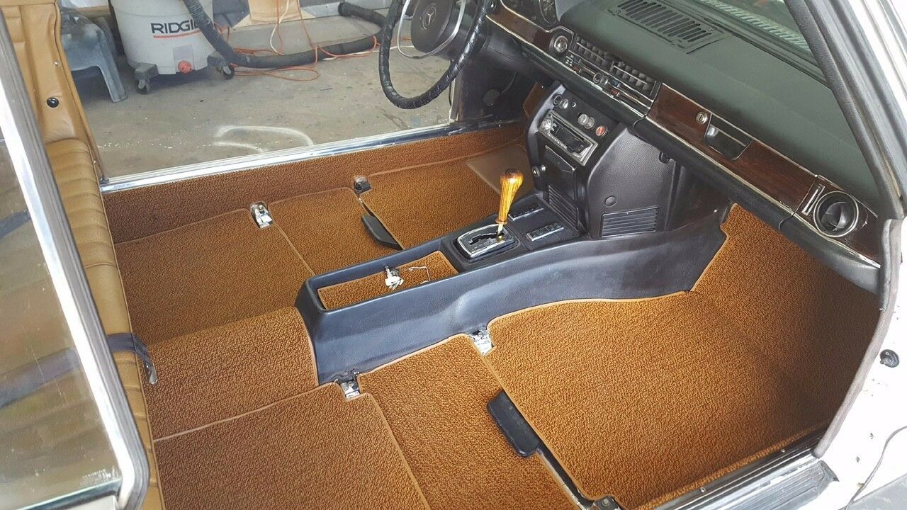 Mercedes Benz W114/115 1967-1976 200D, 220D, 240D, 250C/CE, 280C/CE, 300D Interior carpet set