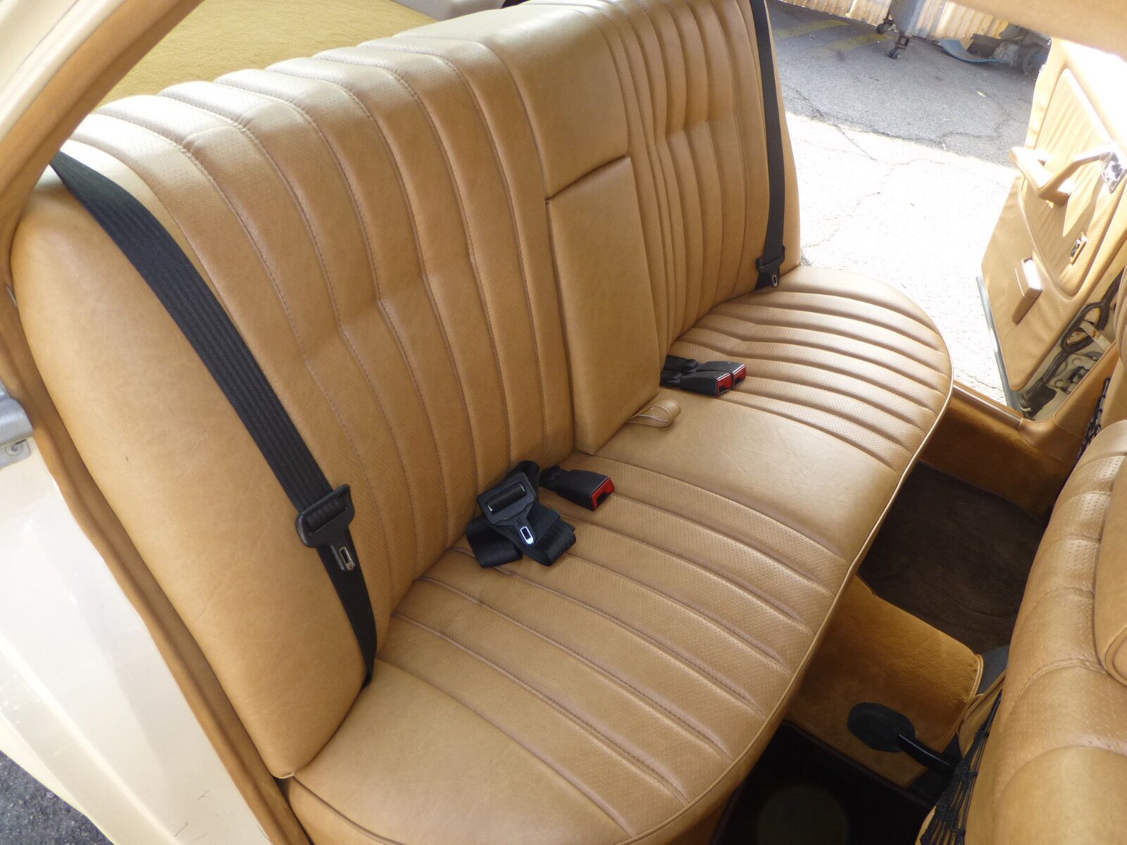 Mercedes Benz W123 1977-1985 200