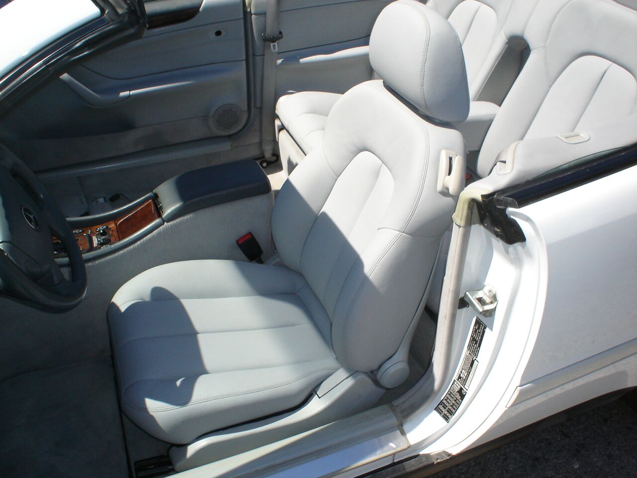 Mercedes Benz W208 1998-2003 CLK320